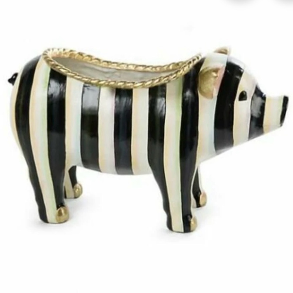 Mackenzie-Childs Courtly Stripe Pig Planter.  Rare and HTF. EUC. 🖤🤍